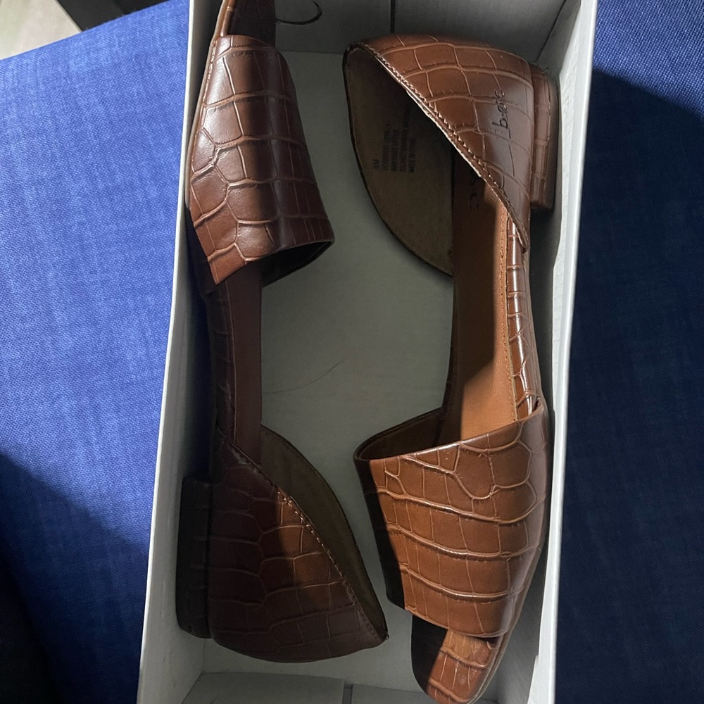 Brown flats. Comfortable and cute